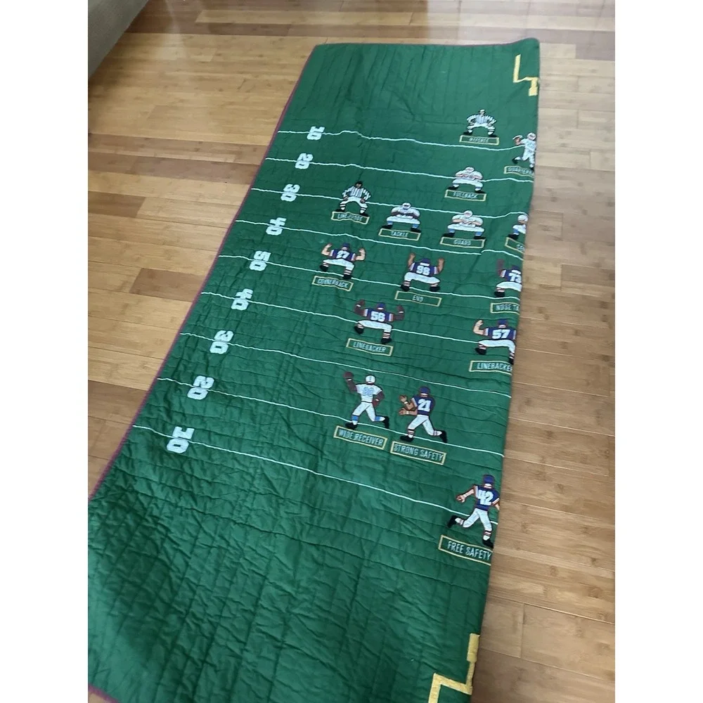 VTG Football Gridiron Player Positions Quilt Youth Land Of Nod 100% Cotton 87x70